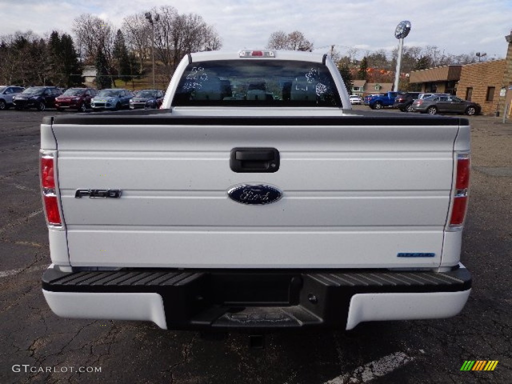 2013 F150 STX SuperCab 4x4 - Oxford White / Steel Gray photo #3