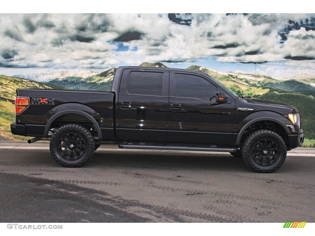 2011 F150 FX4 SuperCrew 4x4 - Tuxedo Black Metallic / Black photo #2