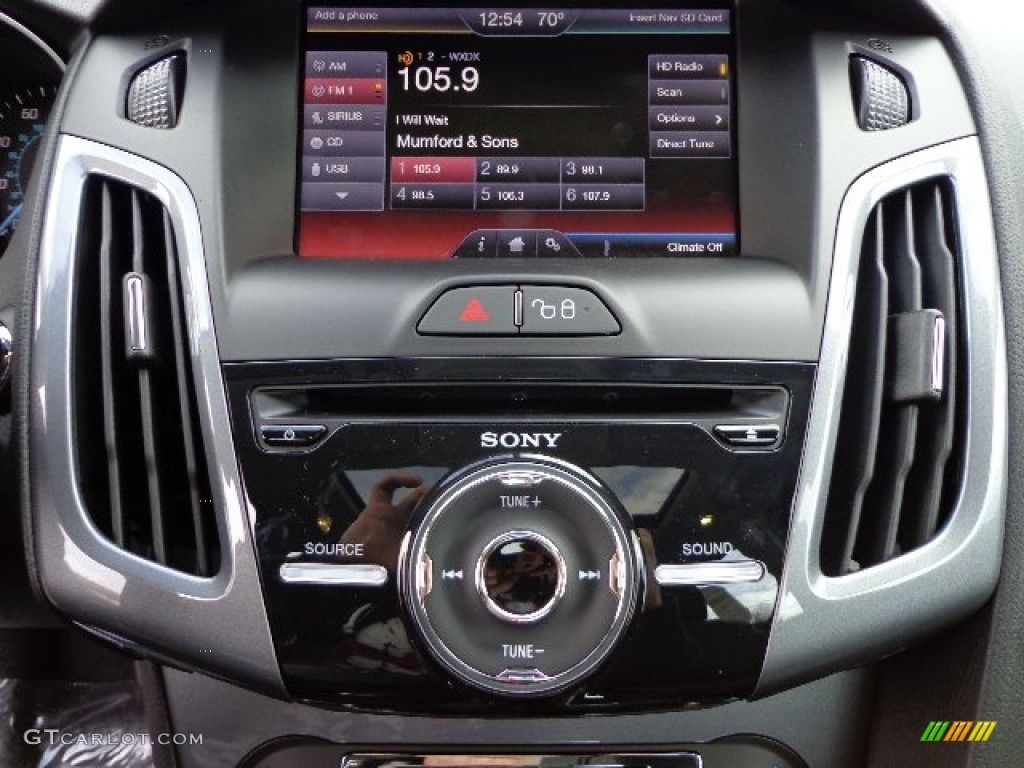 2013 Ford Focus Titanium Sedan Controls Photo #74384437