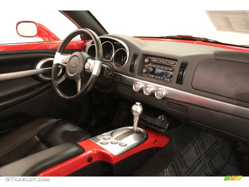 2004 Chevrolet SSR Standard SSR Model Ebony Dashboard Photo #74387794