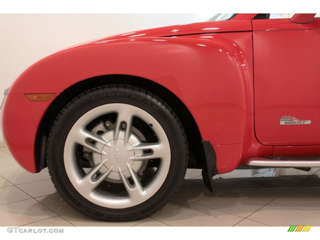 2004 Chevrolet SSR Standard SSR Model Wheel Photo #74388046