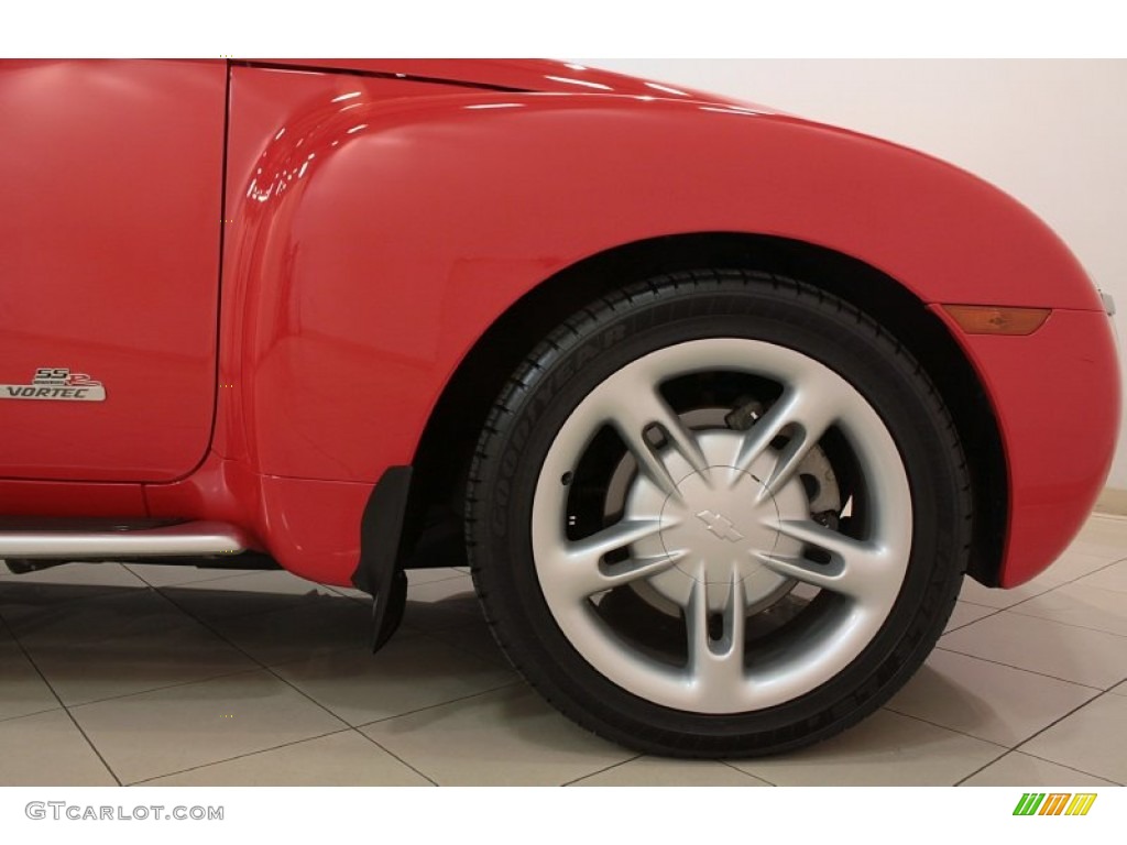2004 Chevrolet SSR Standard SSR Model Wheel Photo #74388091