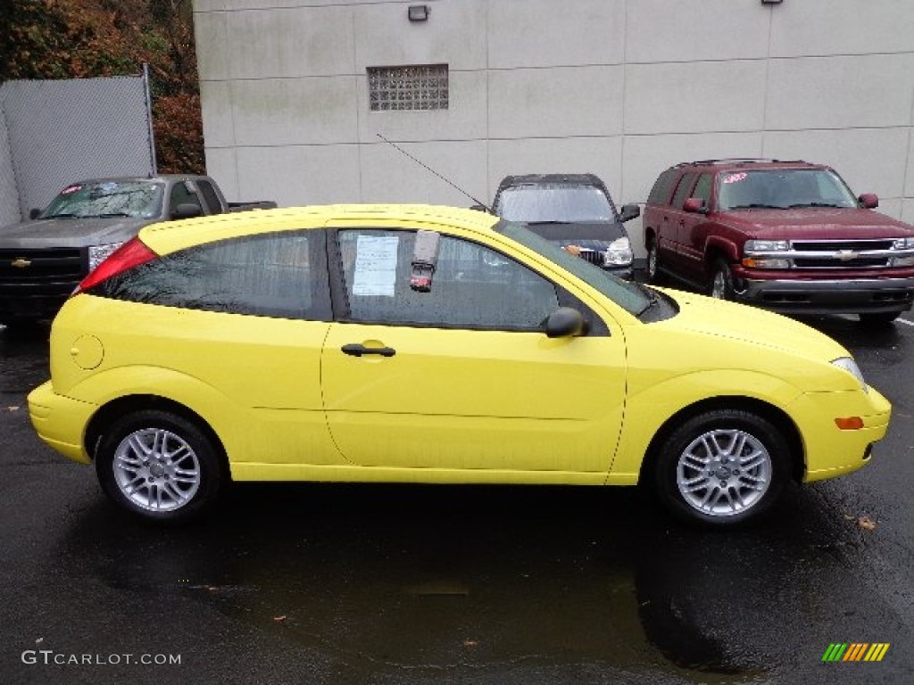 Egg Yolk Yellow 2005 Ford Focus ZX3 SE Coupe Exterior Photo #74388917