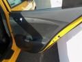 26.2 Yellow - Veloster  Photo No. 12