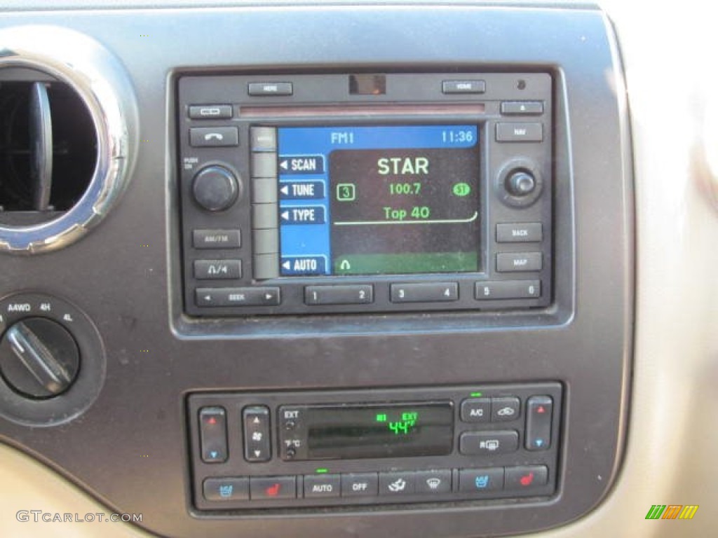 2005 Ford Expedition Limited 4x4 Controls Photos
