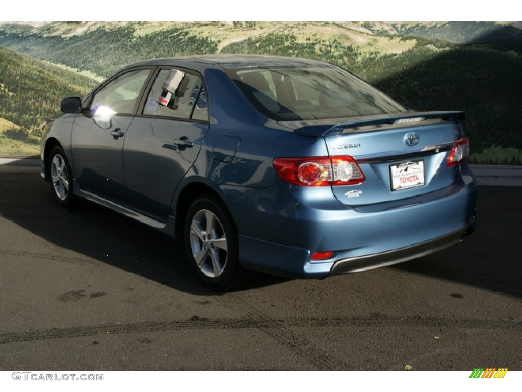 2013 Corolla S - Tropical Sea Metallic / Dark Charcoal photo #2