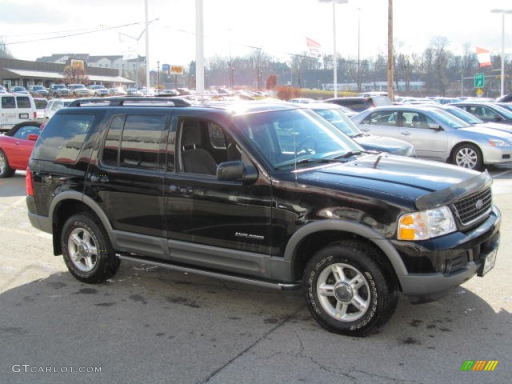 2002 Explorer XLT 4x4 - Black Clearcoat / Graphite photo #7
