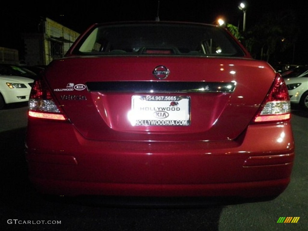 2011 Versa 1.8 S Sedan - Red Brick / Charcoal photo #13