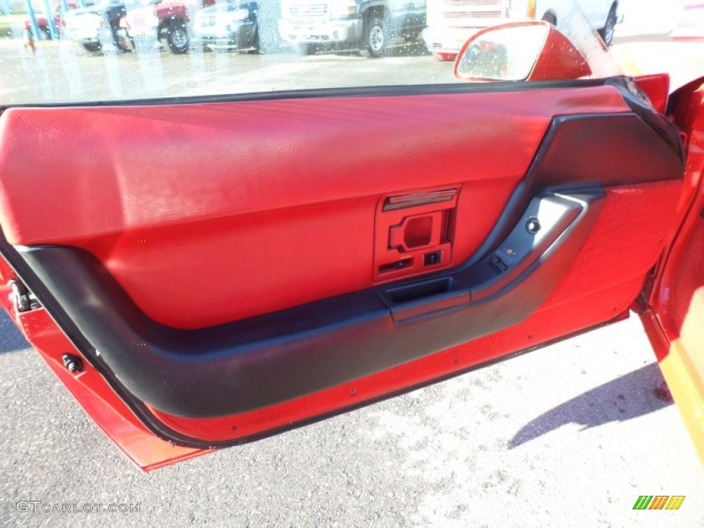 1992 Chevrolet Corvette Coupe Red Door Panel Photo #74393785