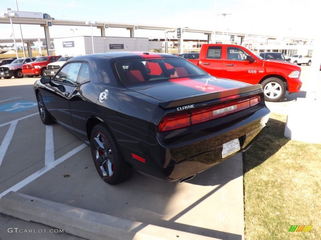 2013 Challenger Rallye Redline - Pitch Black / Radar Red/Dark Slate Gray photo #3