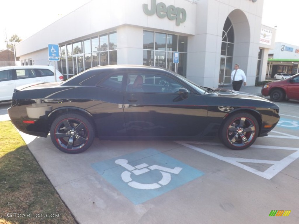 2013 Challenger Rallye Redline - Pitch Black / Radar Red/Dark Slate Gray photo #5