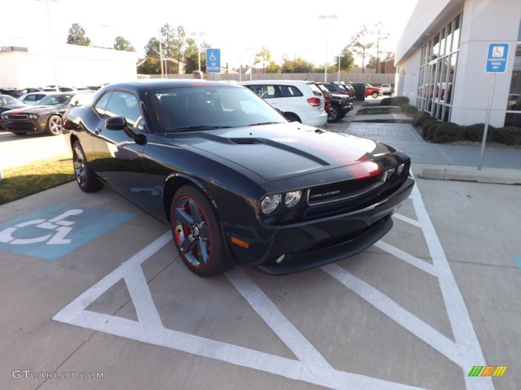 2013 Challenger Rallye Redline - Pitch Black / Radar Red/Dark Slate Gray photo #6