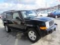 Black Clearcoat - Commander Sport 4x4 Photo No. 8