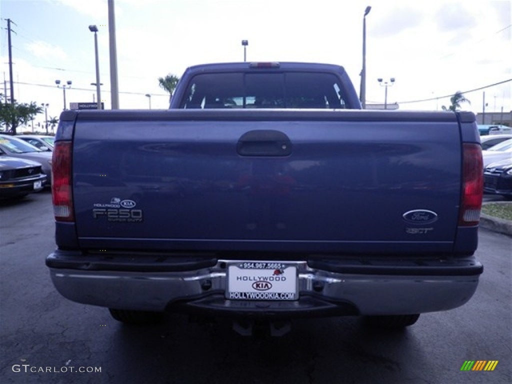 2004 F250 Super Duty XLT Crew Cab 4x4 - Medium Wedgewood Blue Metallic / Medium Flint photo #14