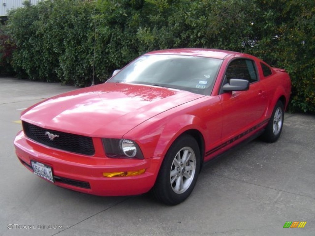 2007 Mustang V6 Deluxe Coupe - Torch Red / Dark Charcoal photo #3