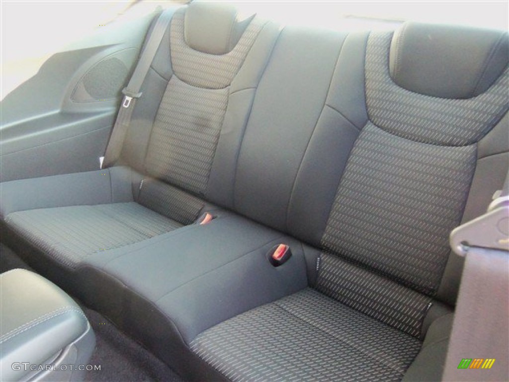 Black Cloth Interior 2013 Hyundai Genesis Coupe 2.0T Photo #74395408