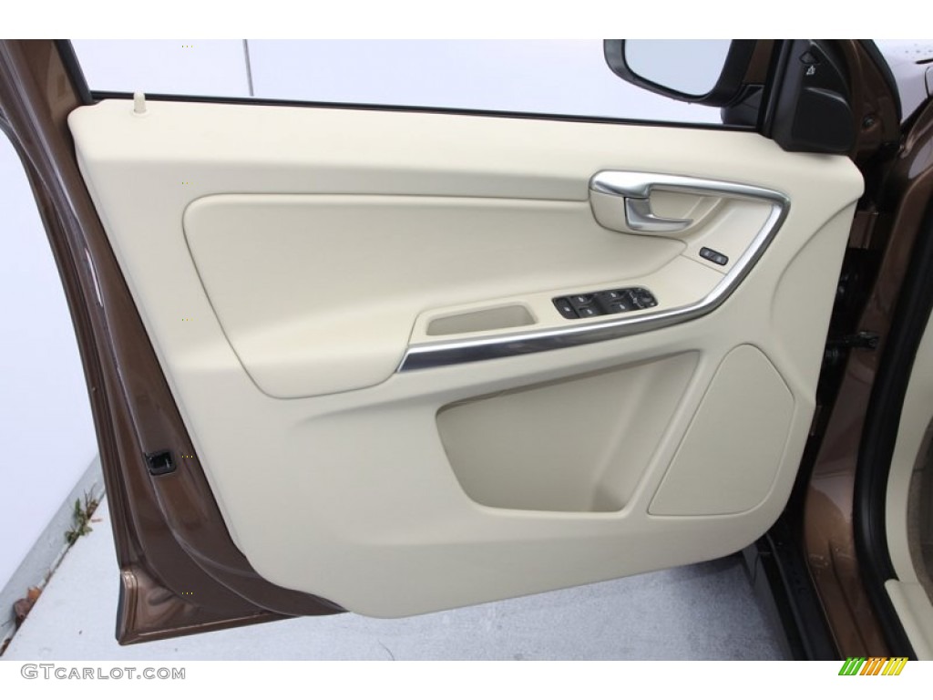 2013 Volvo XC60 3.2 Sandstone Door Panel Photo #74395627