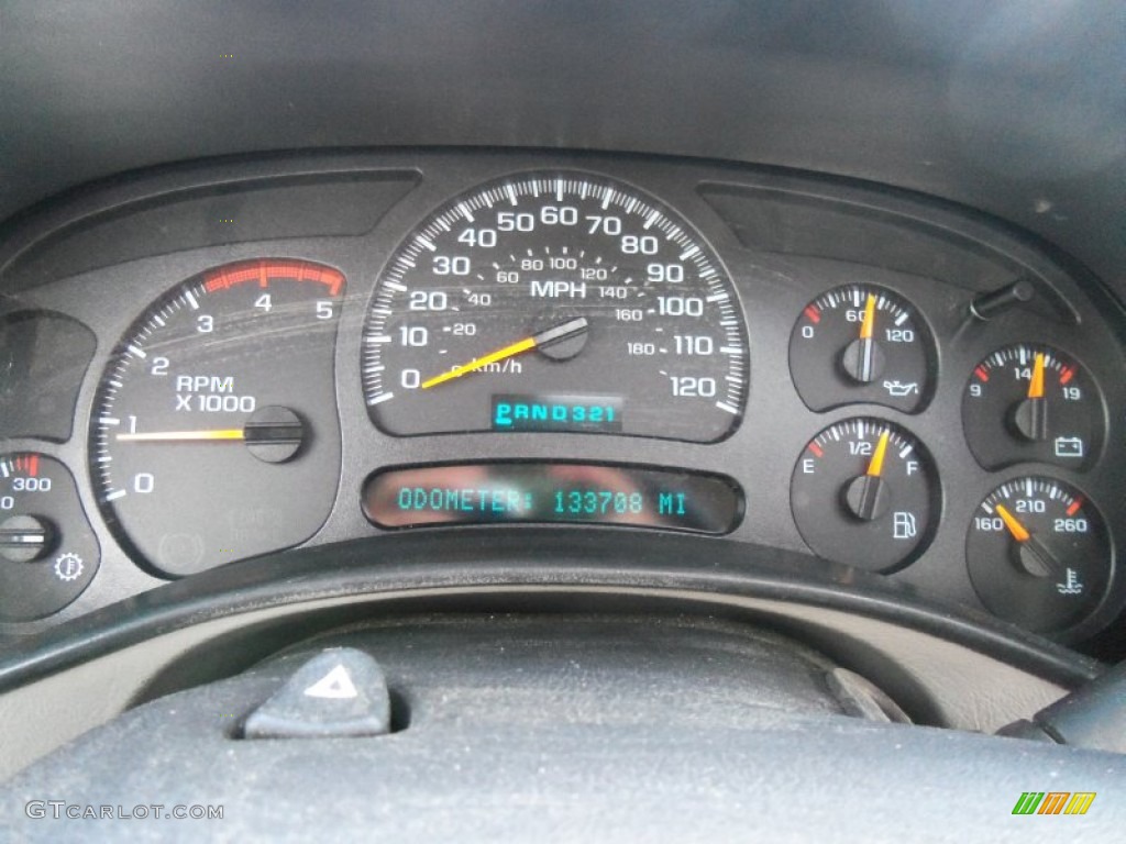 2005 Silverado 2500HD LT Crew Cab 4x4 - Sport Red Metallic / Dark Charcoal photo #17