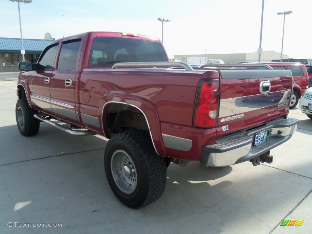 2005 Silverado 2500HD LT Crew Cab 4x4 - Sport Red Metallic / Dark Charcoal photo #32