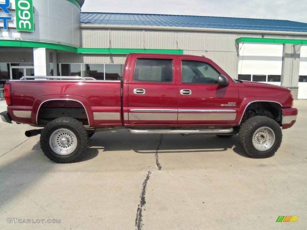 2005 Silverado 2500HD LT Crew Cab 4x4 - Sport Red Metallic / Dark Charcoal photo #36