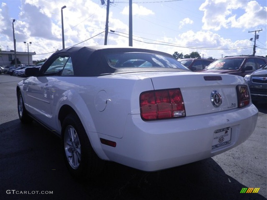 2007 Mustang V6 Deluxe Convertible - Performance White / Roush Black/Grey photo #11