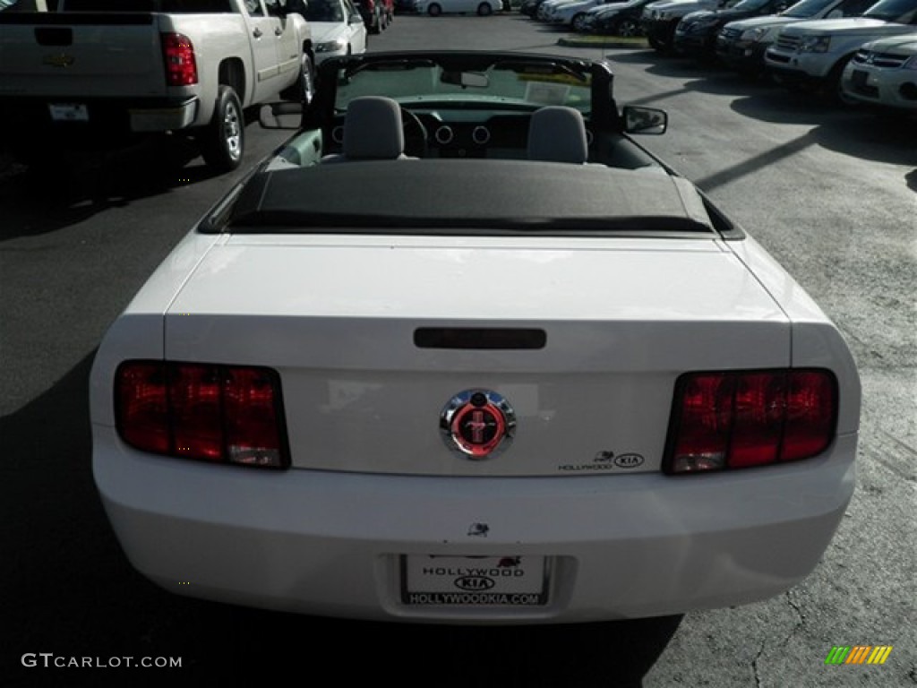 2007 Mustang V6 Deluxe Convertible - Performance White / Roush Black/Grey photo #27