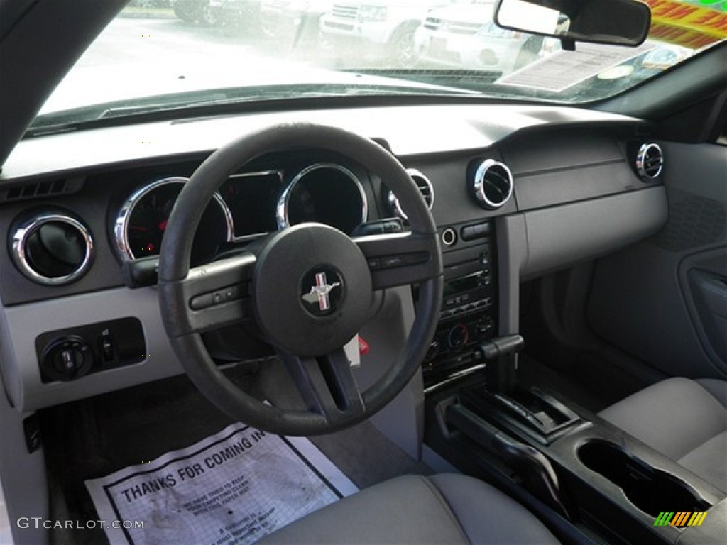2007 Mustang V6 Deluxe Convertible - Performance White / Roush Black/Grey photo #38