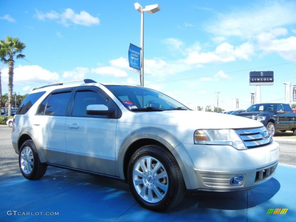 2008 Taurus X Eddie Bauer - Oxford White / Camel photo #7
