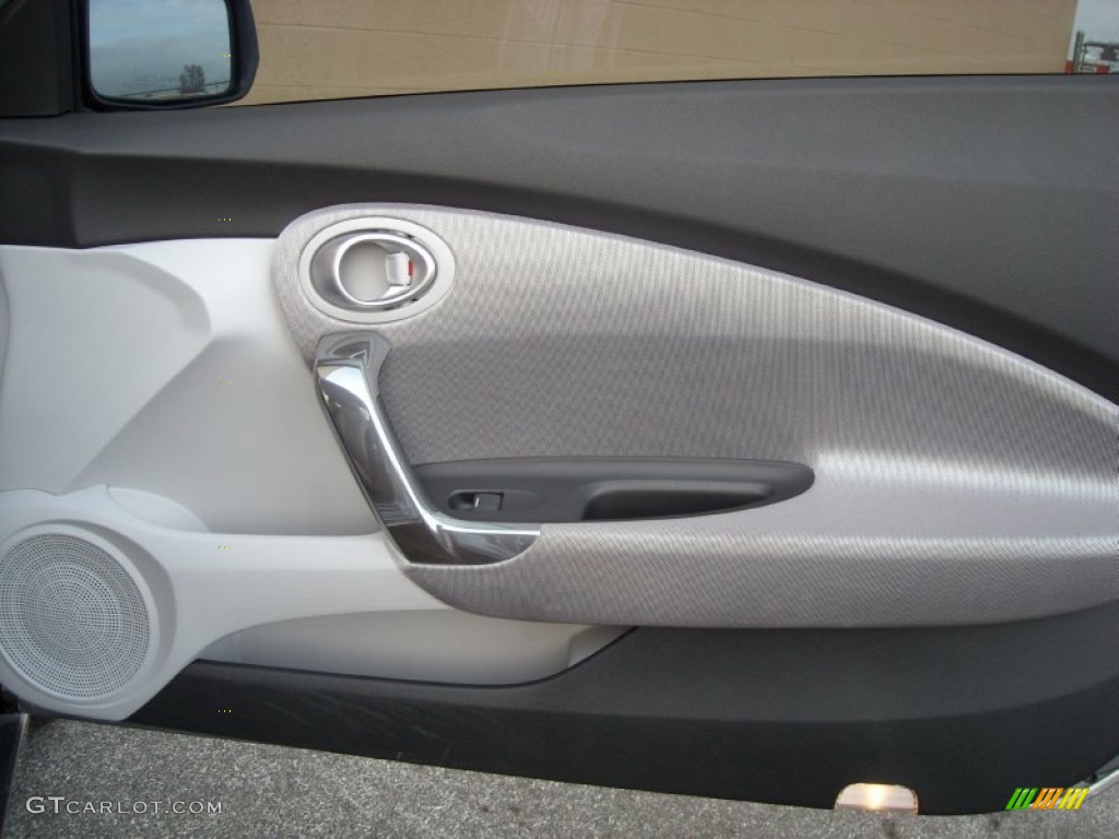 2011 Honda CR-Z EX Sport Hybrid Gray Fabric Door Panel Photo #74405347