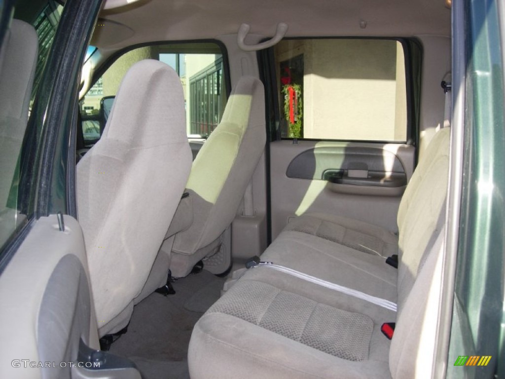 2001 Ford F250 Super Duty XLT Super Crew 4x4 Rear Seat Photo #74405528