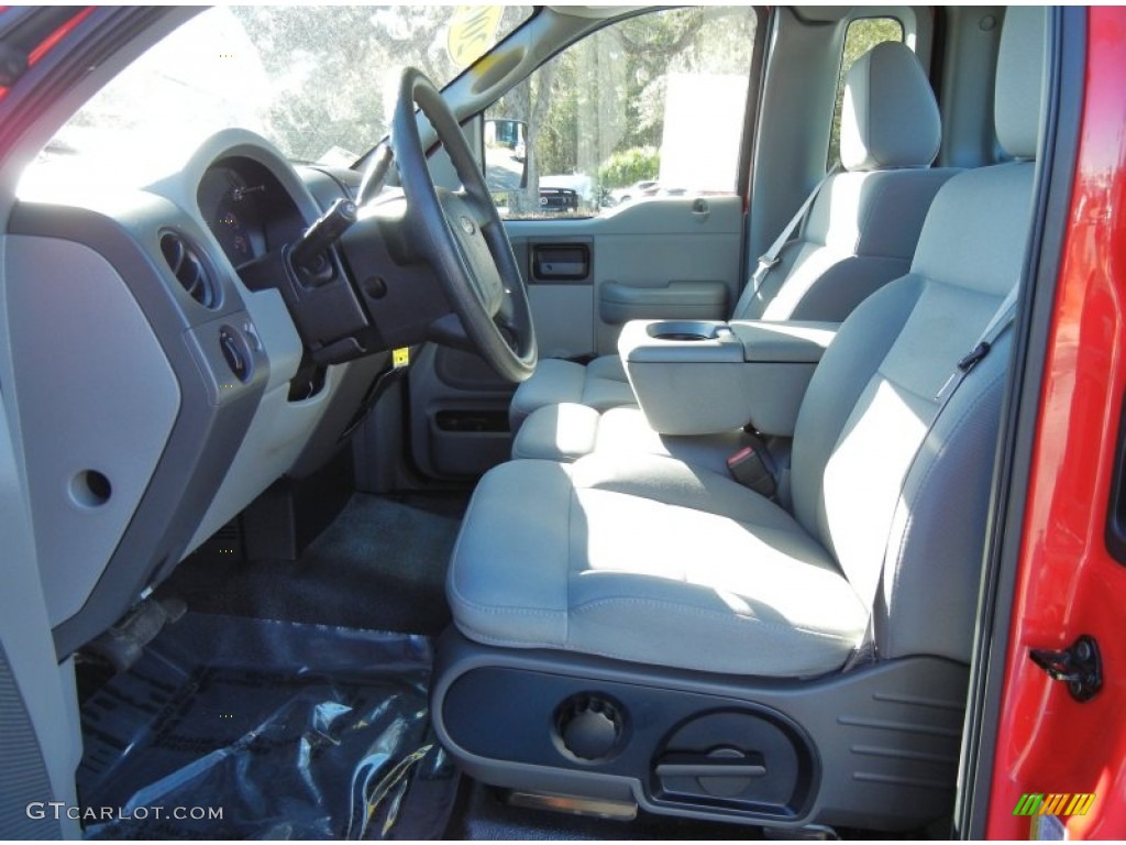 2005 Ford F150 STX Regular Cab Flareside Front Seat Photo #74406777