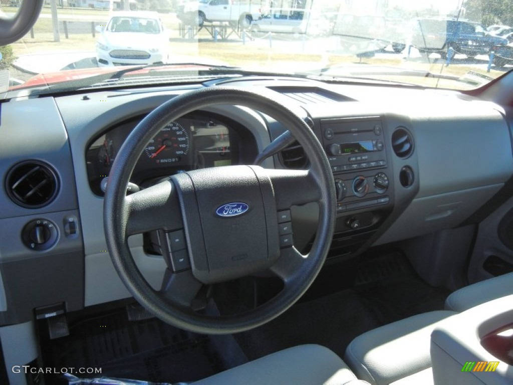 2005 Ford F150 STX Regular Cab Flareside Medium Flint Grey Dashboard Photo #74406940