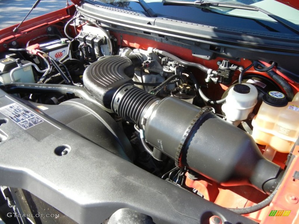 2005 Ford F150 STX Regular Cab Flareside Engine Photos