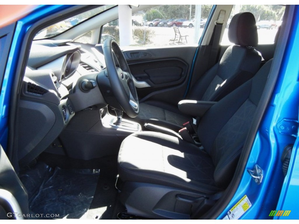 2013 Fiesta SE Sedan - Blue Candy / Charcoal Black photo #5