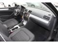 Black - Passat 2.5L SE Photo No. 16