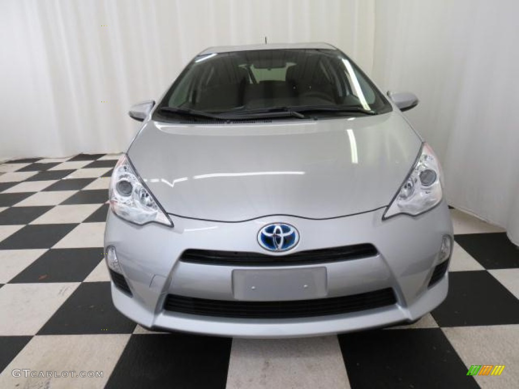 2012 Prius c Hybrid Three - Classic Silver Metallic / Light Blue Gray/Black photo #2