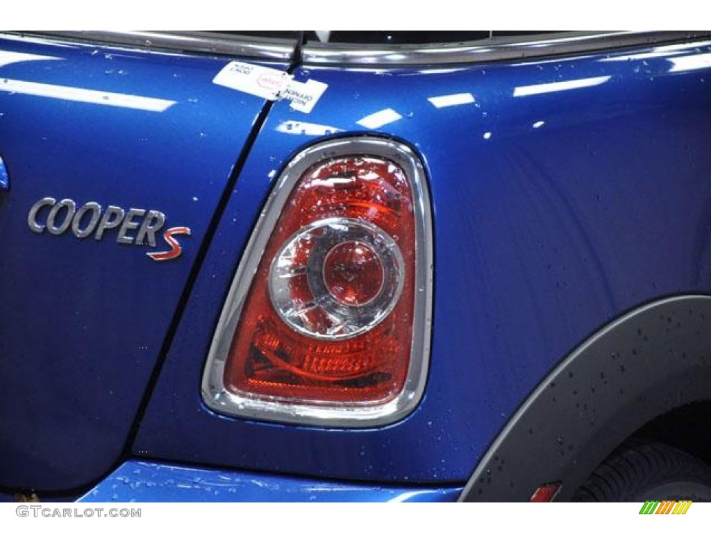 2013 Cooper S Hardtop - Lightning Blue Metallic / Carbon Black photo #13