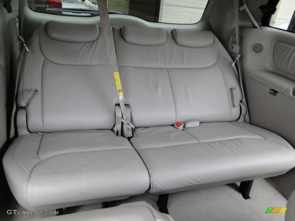 2004 Toyota Sienna XLE Limited Rear Seat Photos