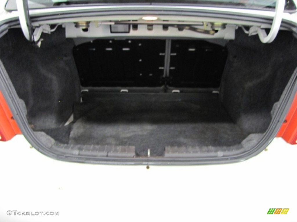 2004 Aveo Sedan - Summit White / Gray photo #3