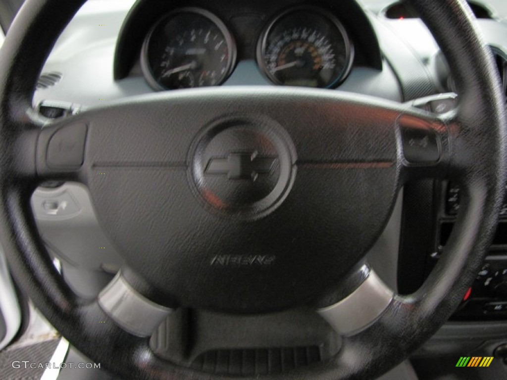 2004 Aveo Sedan - Summit White / Gray photo #14