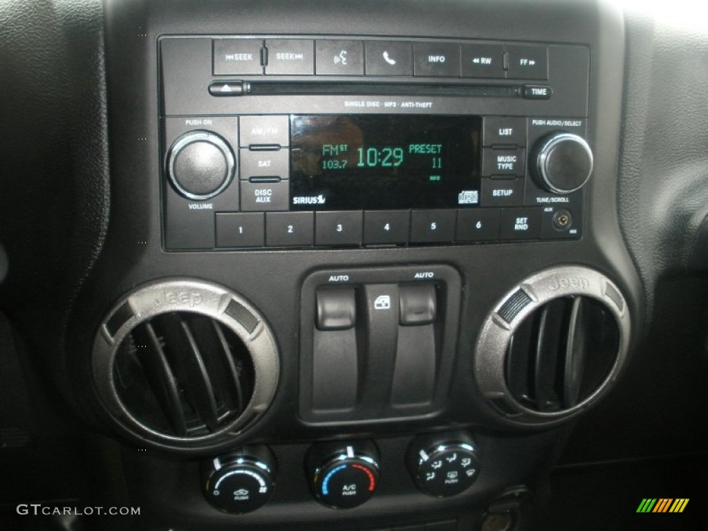 2012 Jeep Wrangler Sport S 4x4 Audio System Photo #74417617