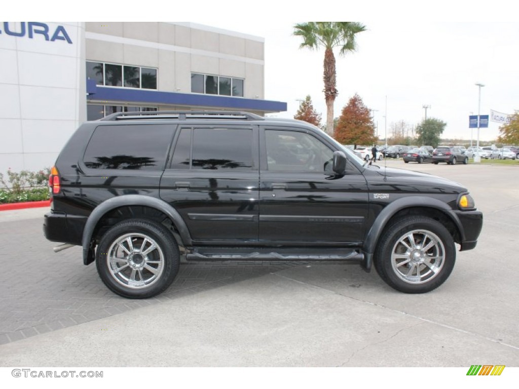 2003 Montero Sport LS - Solano Black Pearl / Tan photo #8