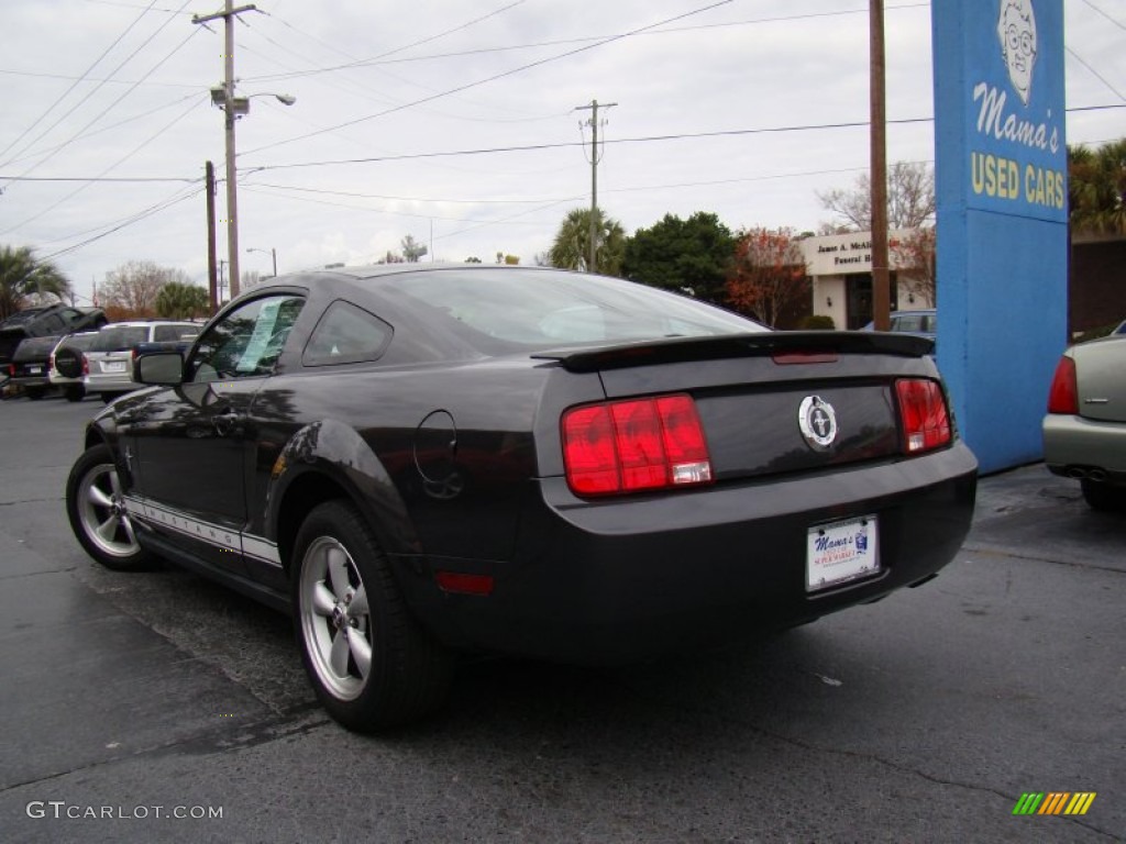 2007 Mustang V6 Deluxe Coupe - Alloy Metallic / Dark Charcoal photo #30