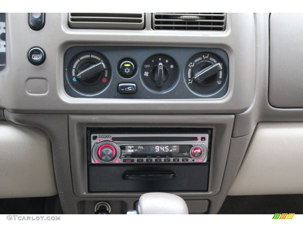 2003 Mitsubishi Montero Sport LS Controls Photos