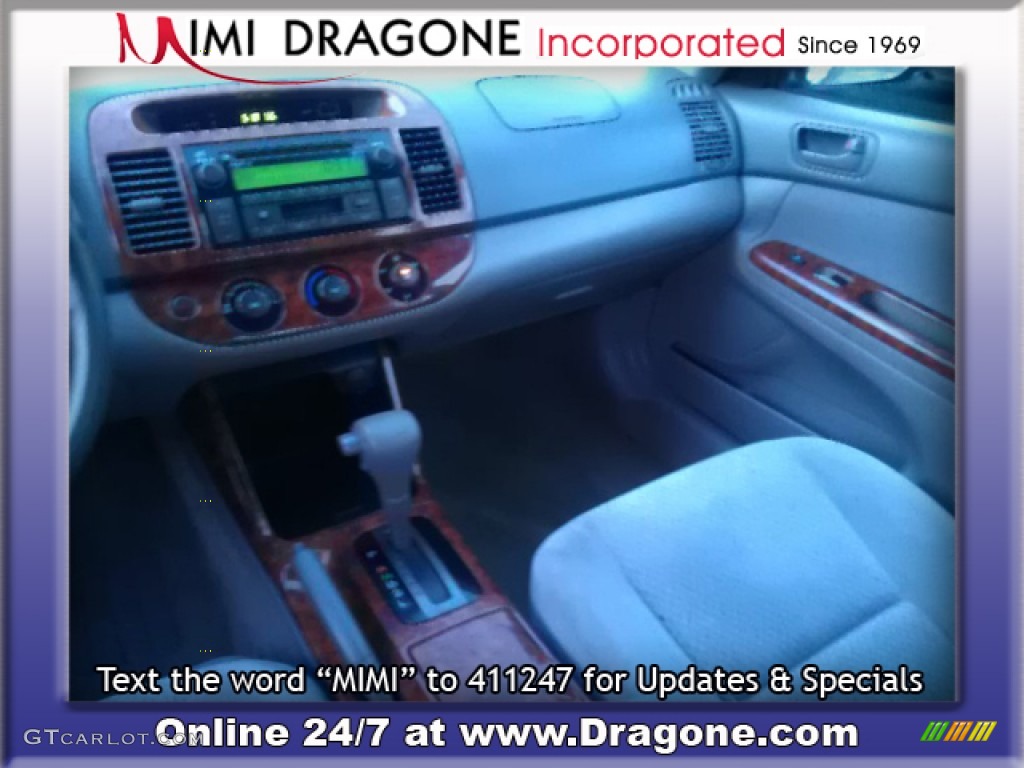 2004 Camry LE - Catalina Blue Metallic / Stone photo #12
