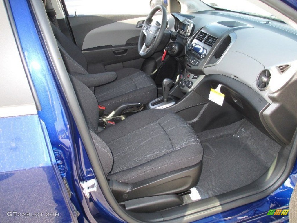 Jet Black/Dark Titanium Interior 2013 Chevrolet Sonic LT Hatch Photo #74422408