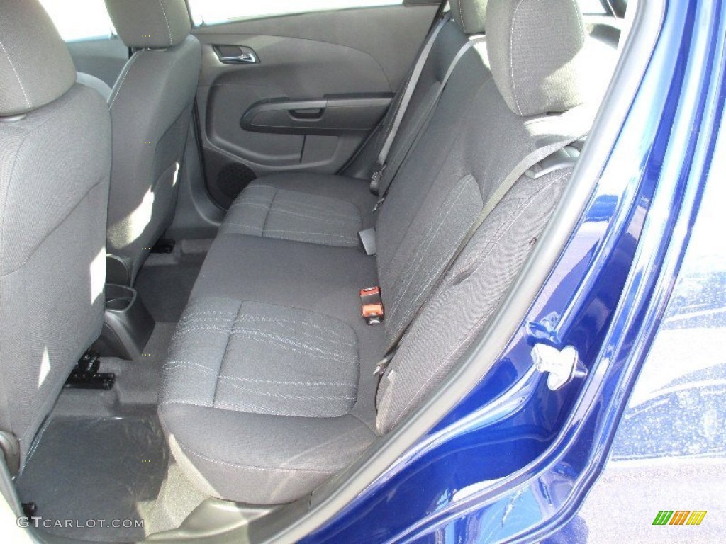 2013 Chevrolet Sonic LT Hatch Rear Seat Photo #74422591