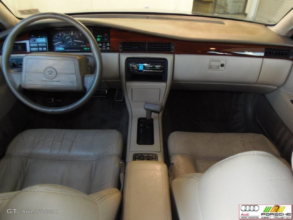 1992 Seville Sedan - Dark Green Gray Metallic / Tan photo #17