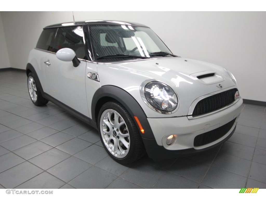 White Silver Metallic 2010 Mini Cooper S Camden 50th Anniversary Hardtop Exterior Photo #74426755
