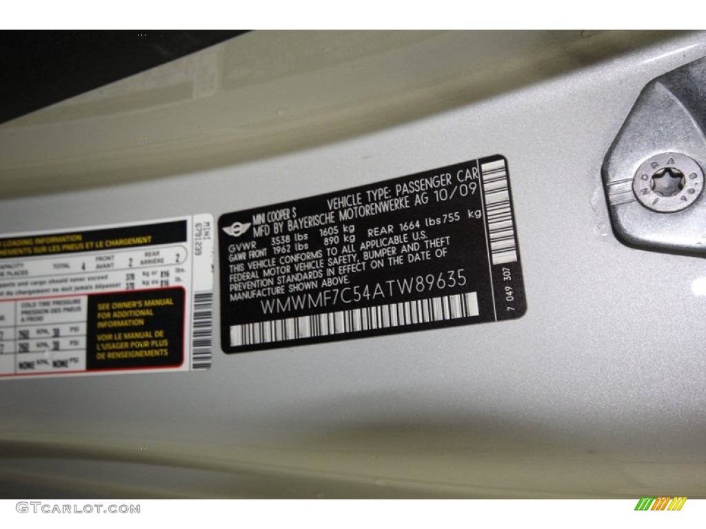2010 Cooper S Camden 50th Anniversary Hardtop - White Silver Metallic / Punch Carbon Black Leather photo #10
